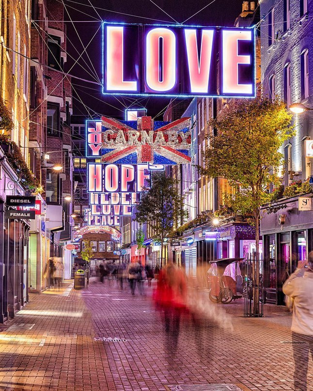 Украшенные к Рождеству улицы Лондона 