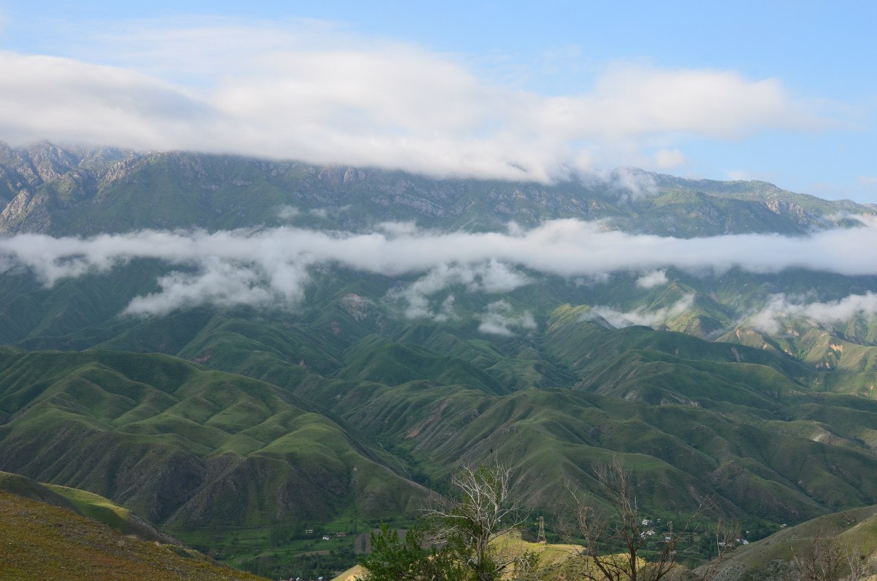 Токтогульское водохранилище. Кыргызстан, Джалал-Абадская область.
