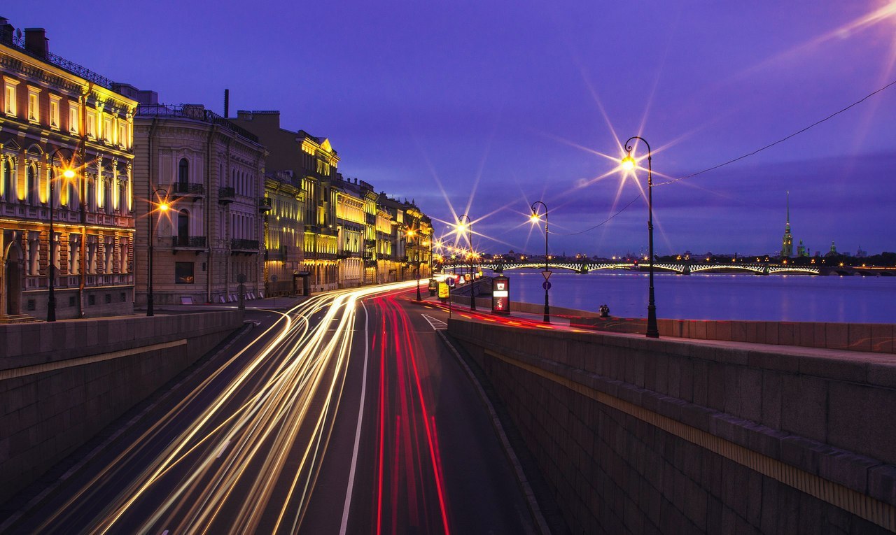 Санкт - Петербург.