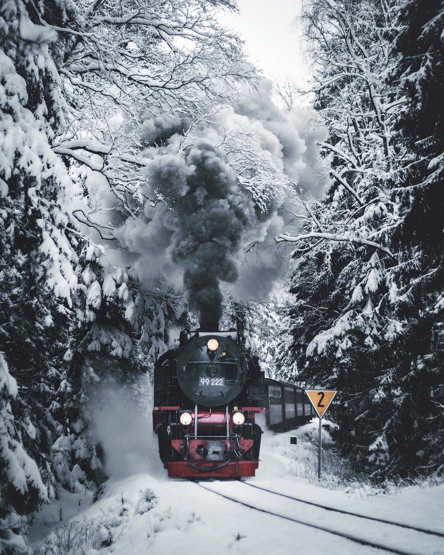 Сказочный паровоз 