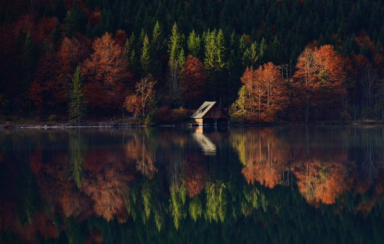 Чудесный домик на озере Оффен, Зальцкаммергут, Австрия