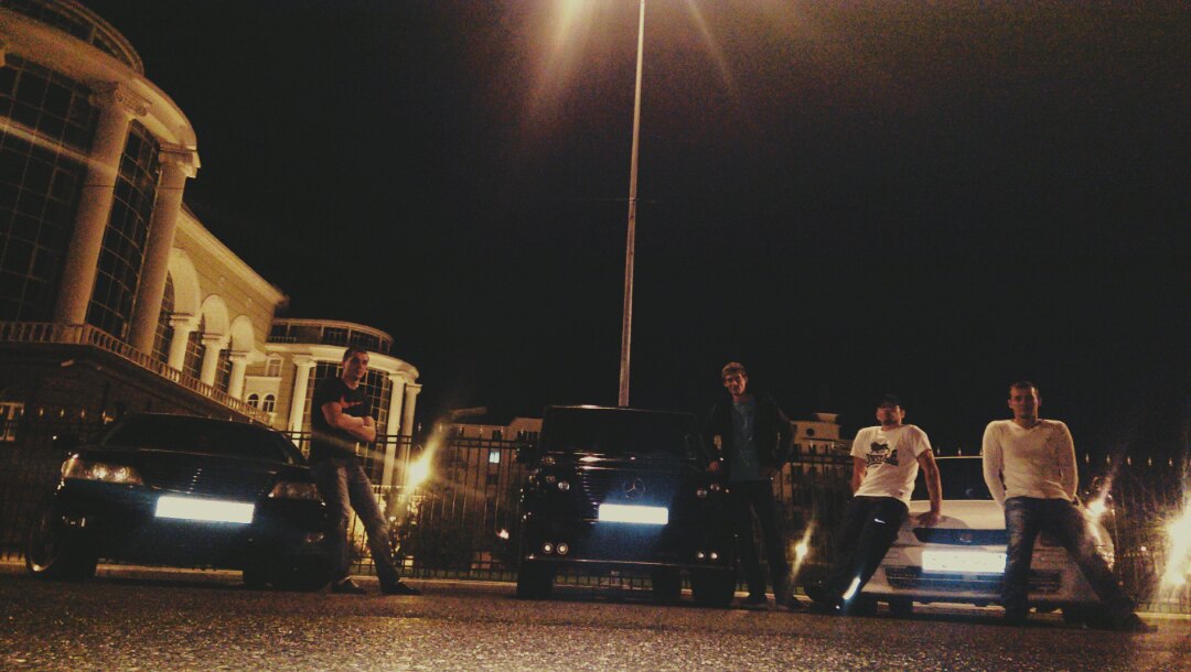 .....Не следует судить о людях, не зная условий их жизни. ......