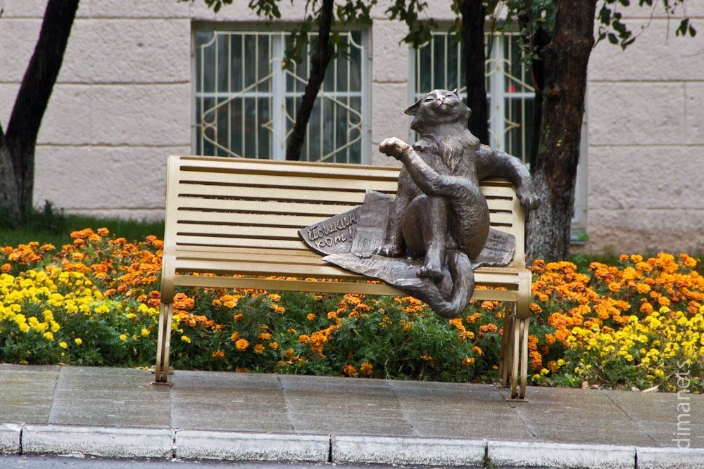 Памятник Йошкиному коту в Йошкар-Оле