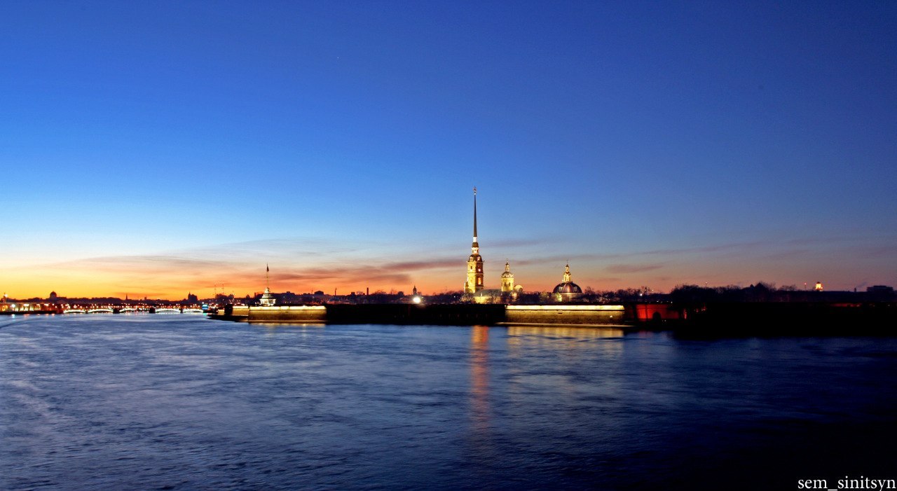 Санкт-Петербург.
