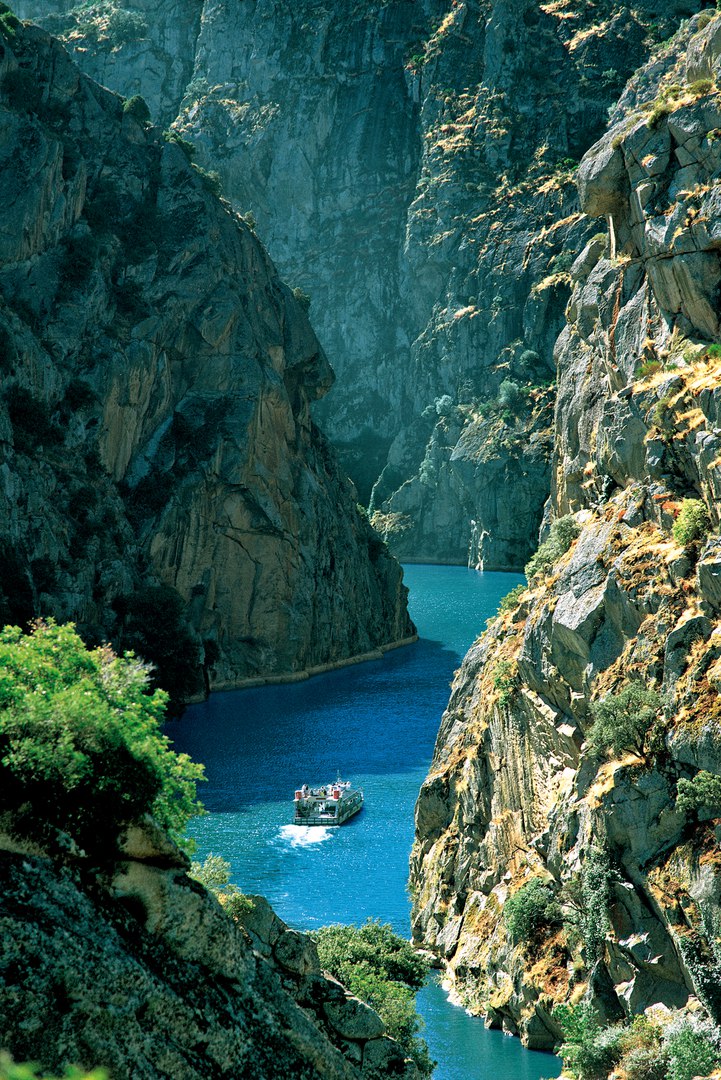 Красивое место на реке Дору в Португалии.