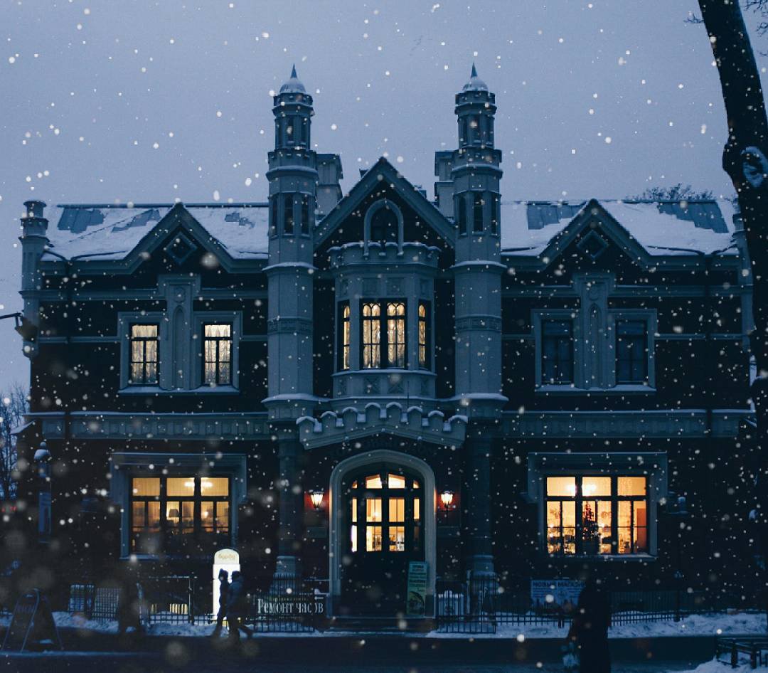 Сказочный дом на улице Савушкина, Санкт-Петербург. 