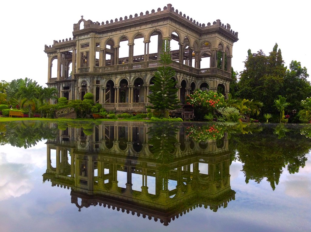 Заброшенный особняк, Филиппины