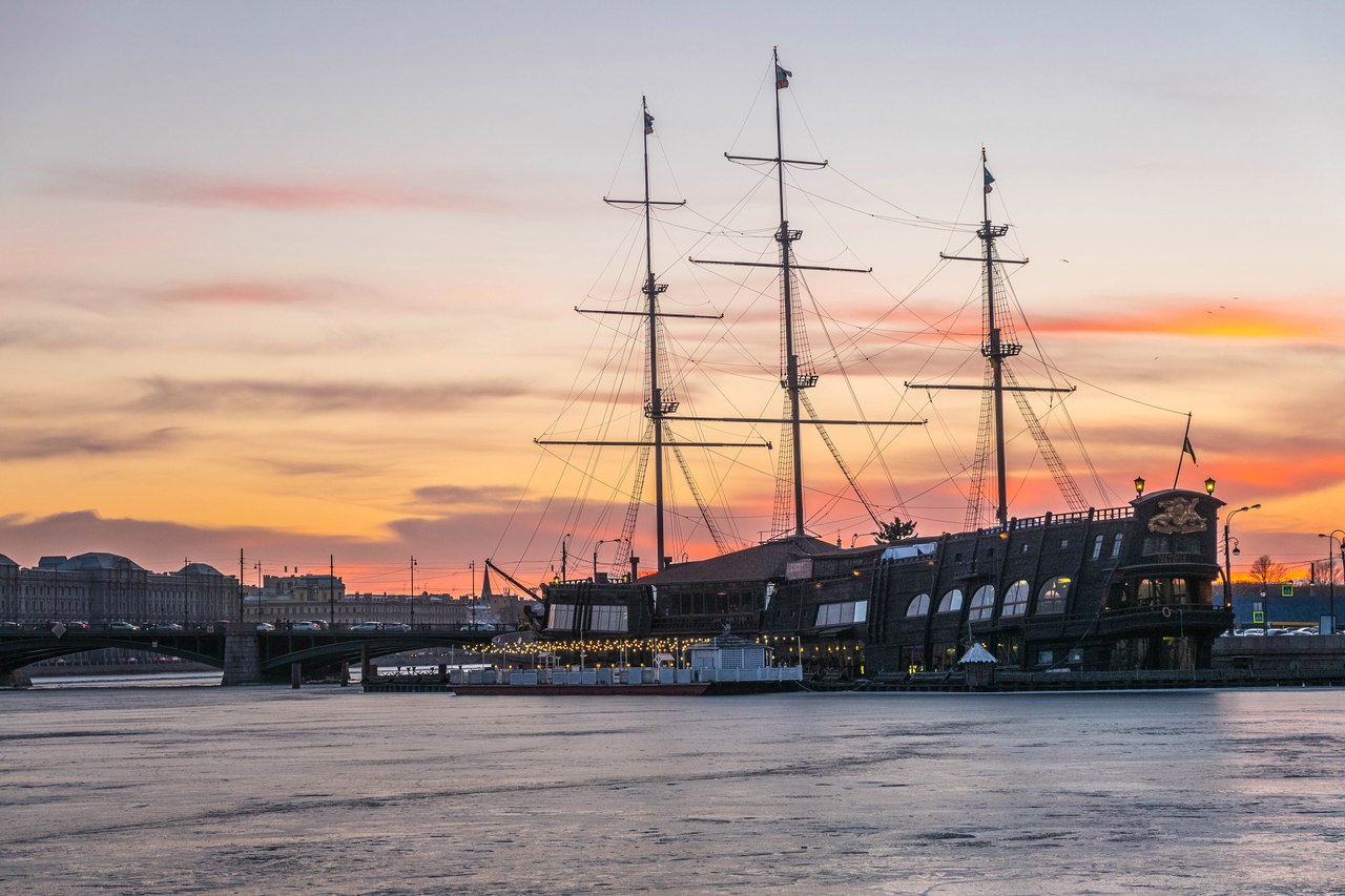 Волшебные питерские закаты.<br><br>Фотограф - Людмила Кот  - 7