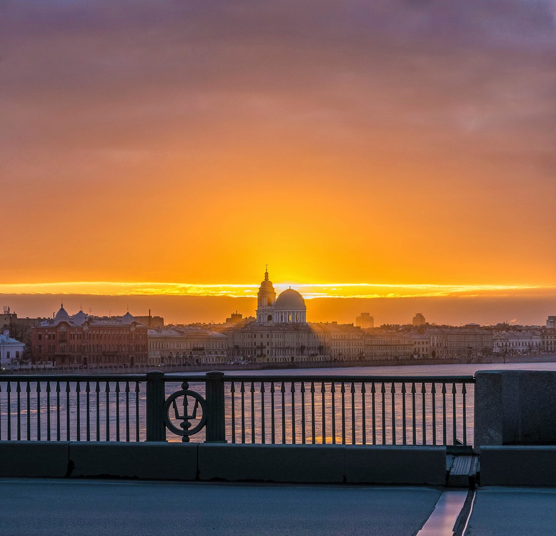 Волшебные питерские закаты.<br><br>Фотограф - Людмила Кот 
