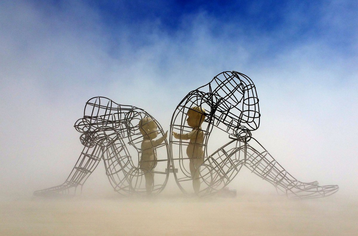 Скульптура «Любовь», США