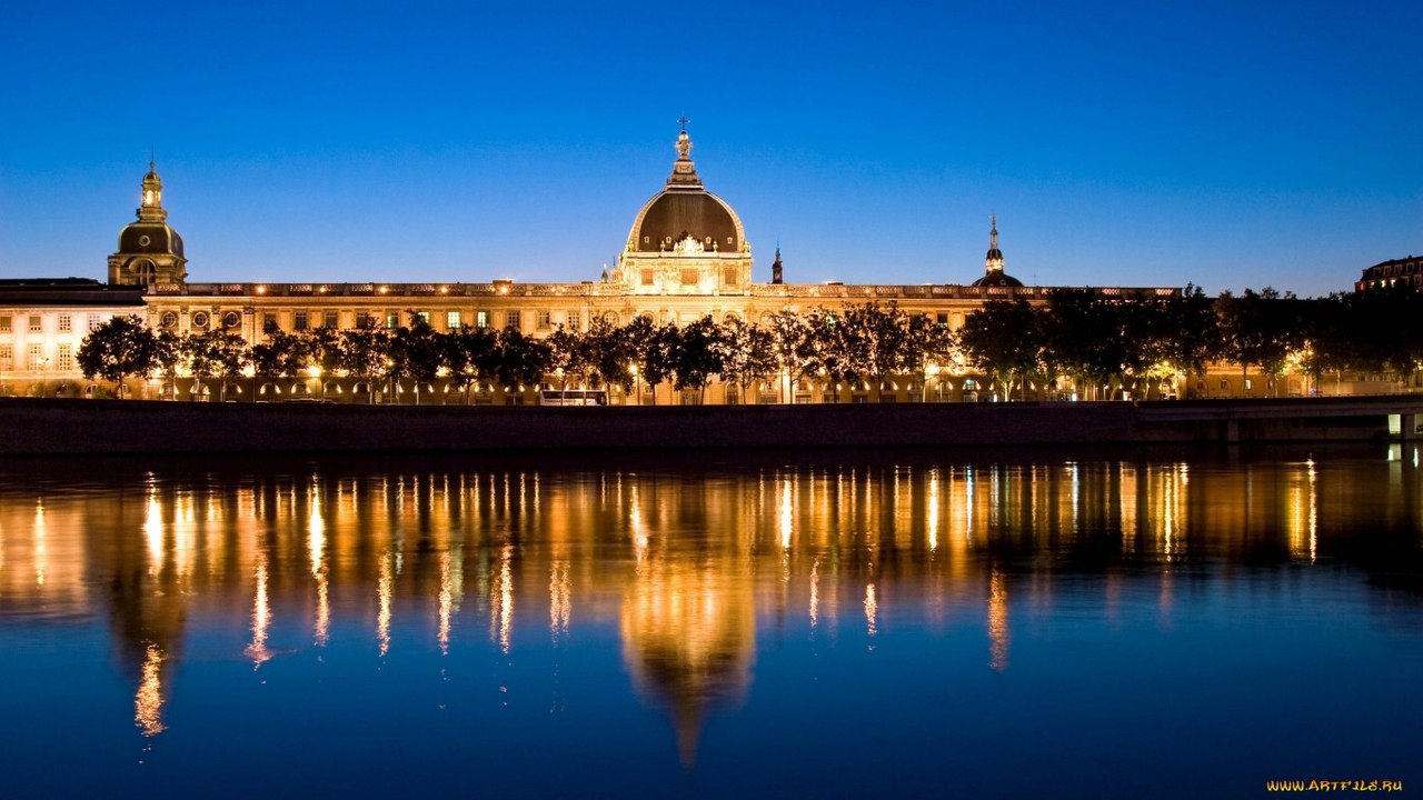 Лион, Франция