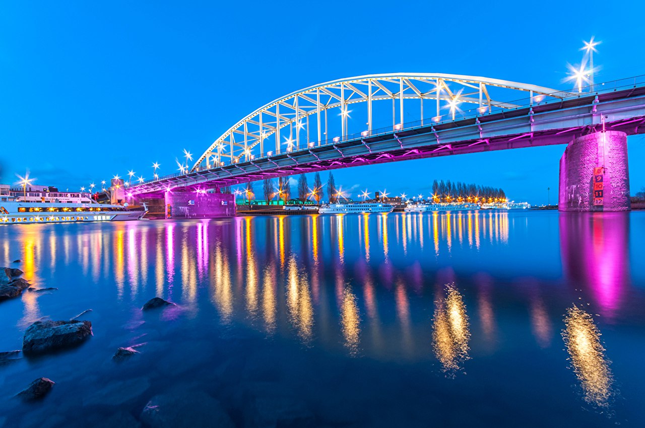 Арнем, Нидерланды