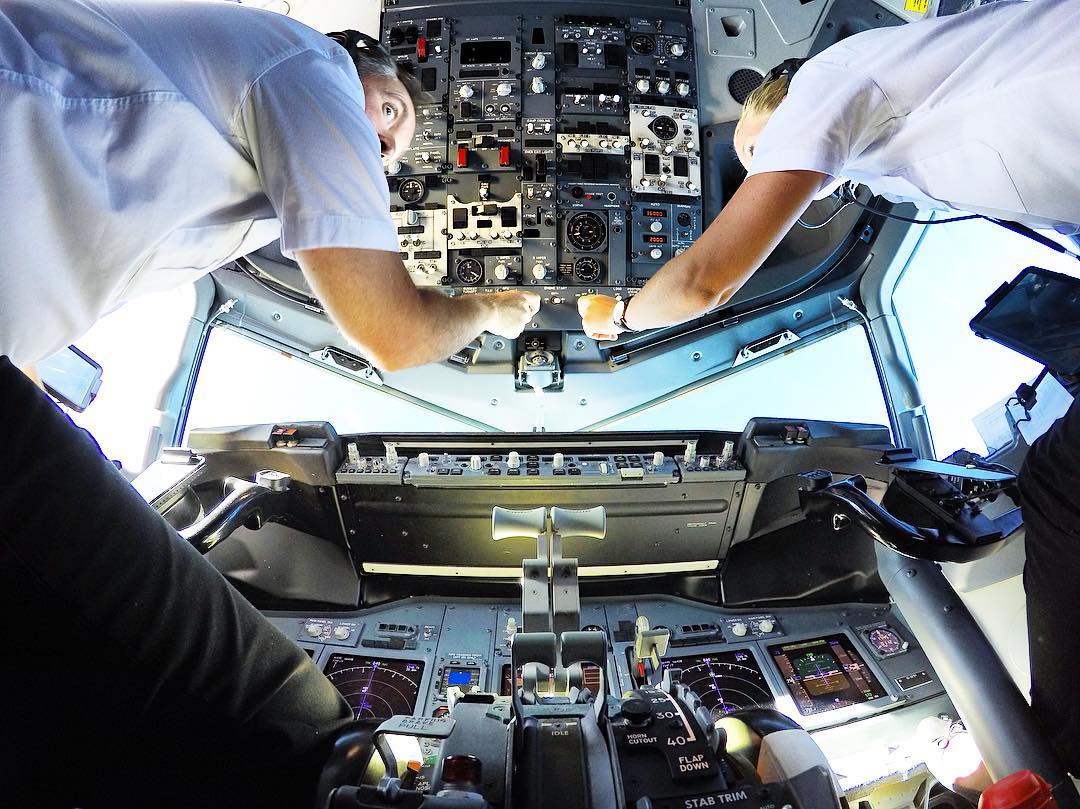 24-летний пилот из Исландии Maria Fagerström. - 7