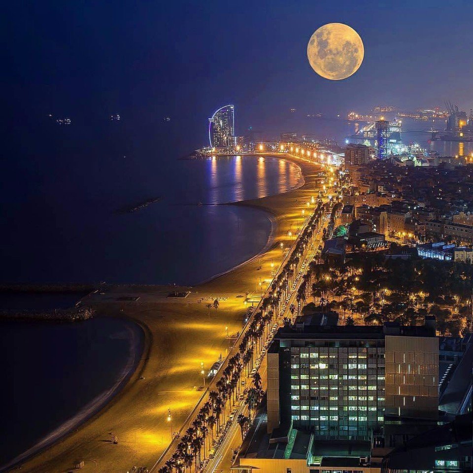 Ночная Барселона 