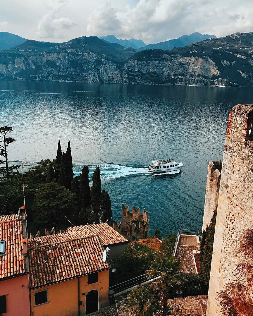 Один билет в Италию пожалуйста... - 5