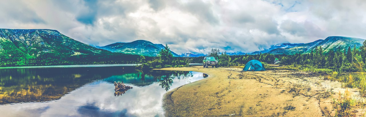 А поехали с нами на джипах по Кольскому полуострову?