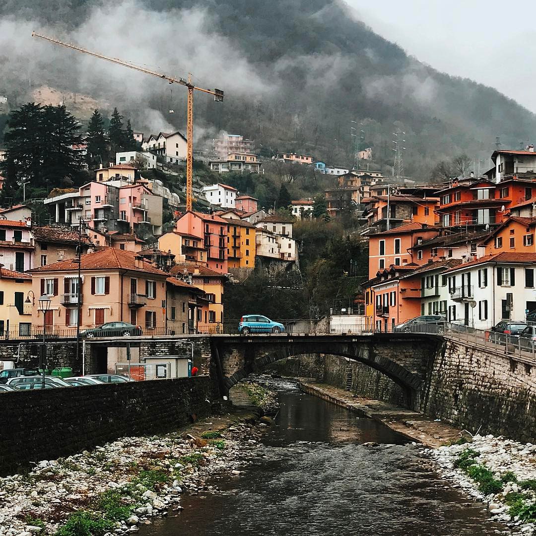 Один билет в Италию пожалуйста... - 9