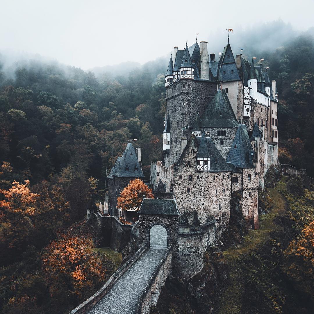 Замок Эльц, Германия