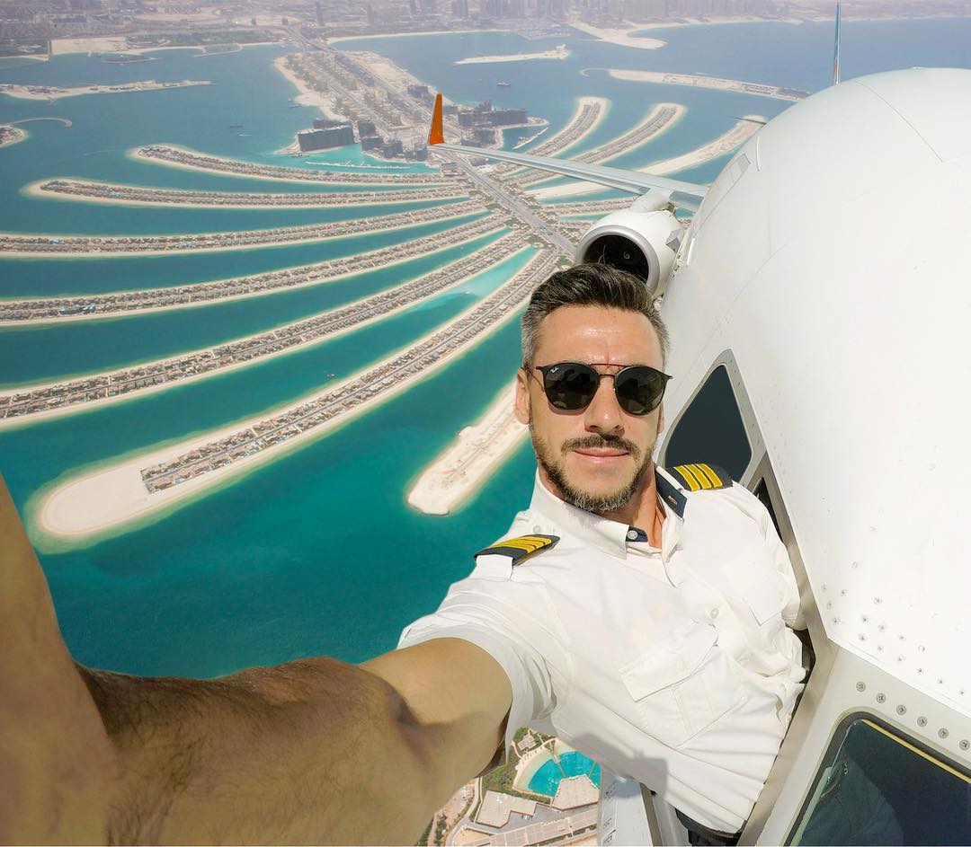 Суровые Дубайские пилоты 