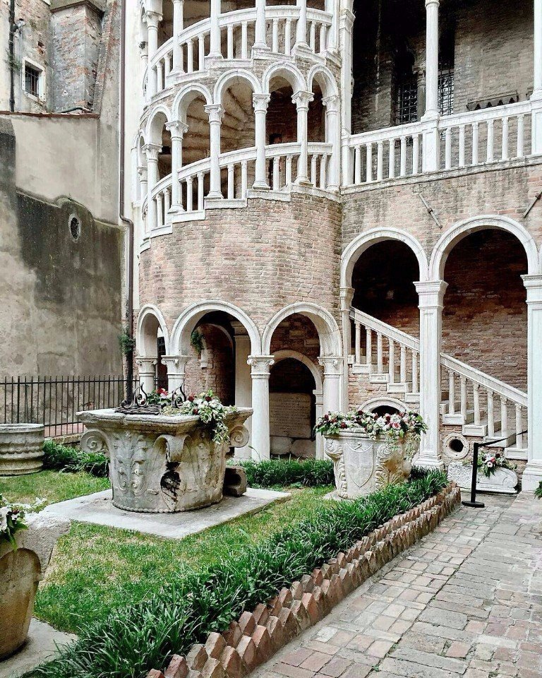 Если вам посчастливиться побывать в Италии, вы обязаны посетить этот прекрасный город - 6