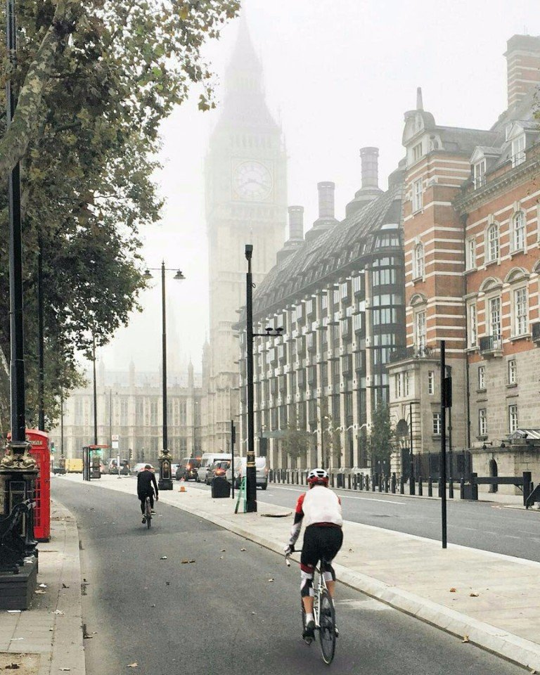 Сейчас бы в Лондон...