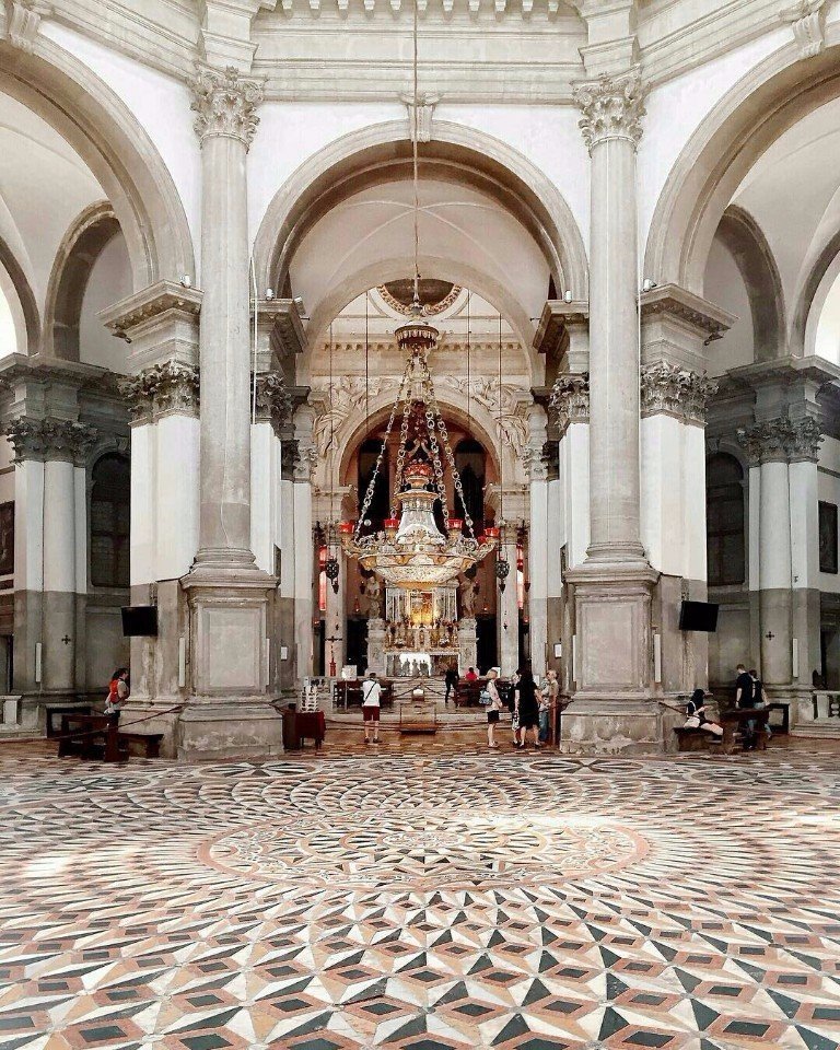 Если вам посчастливиться побывать в Италии, вы обязаны посетить этот прекрасный город - 7