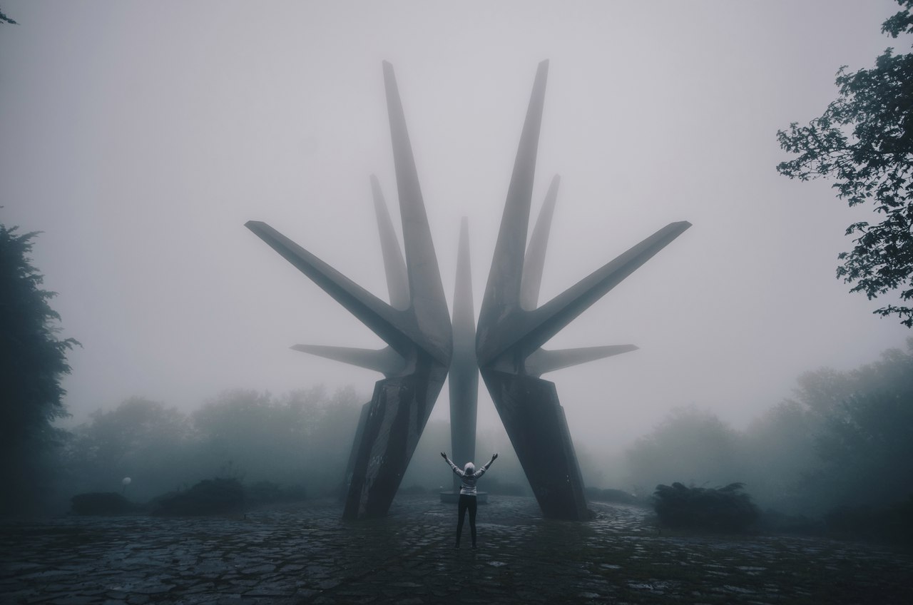 Заброшенные монументы Югославии