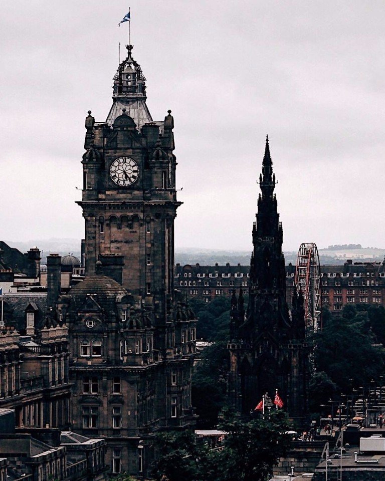 Будьте ласкаві, один квиток до Шотландії!