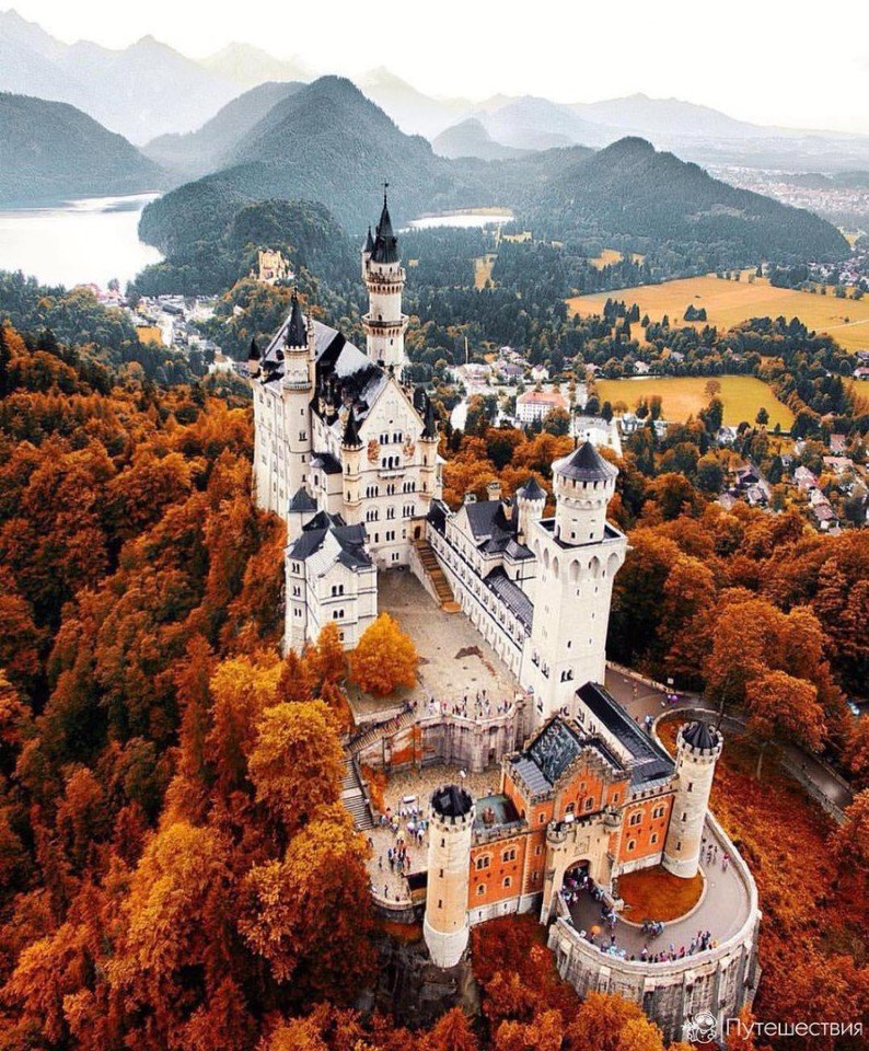 Замок Нойшванштайн, Германия