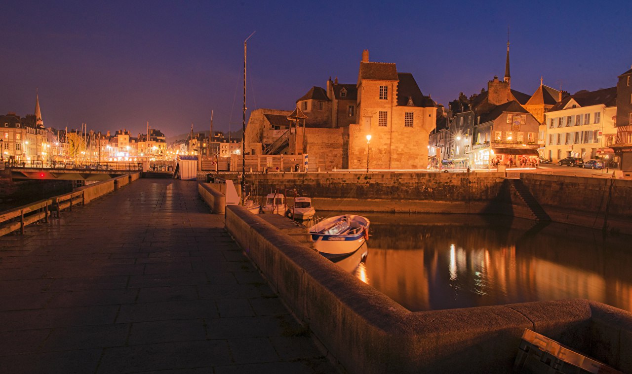 Онфлер, Франція