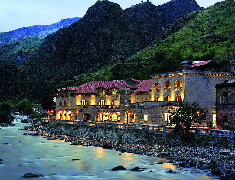 Дебет, Армения