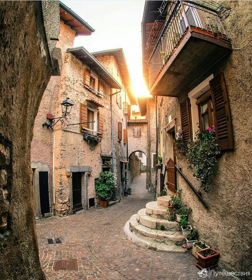 Пьеве ди Тремозине, Италия