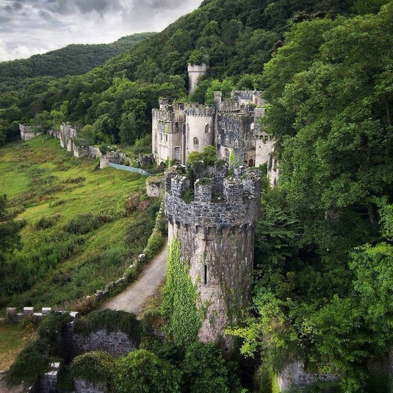 Замок в Англии