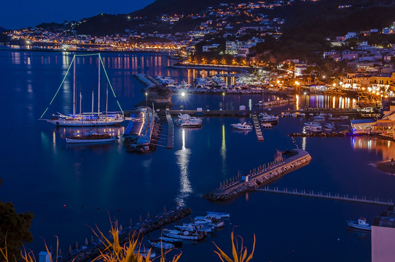 Лакко-Амено, Италия