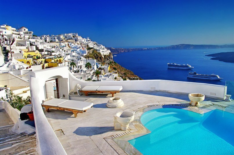 Inviting beauty of the fairytale Santorini, Greece - 7