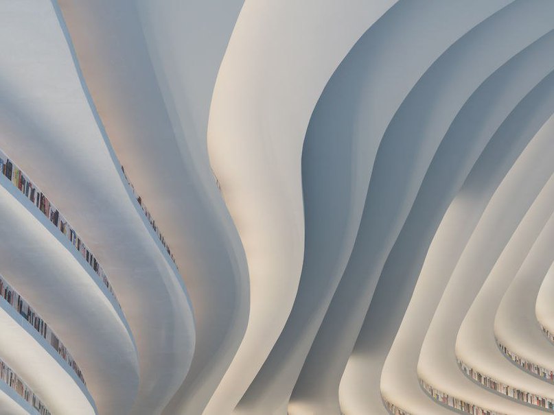 Сама крутая в мире библиотека находится в Китае. Просто дух захватывает! 