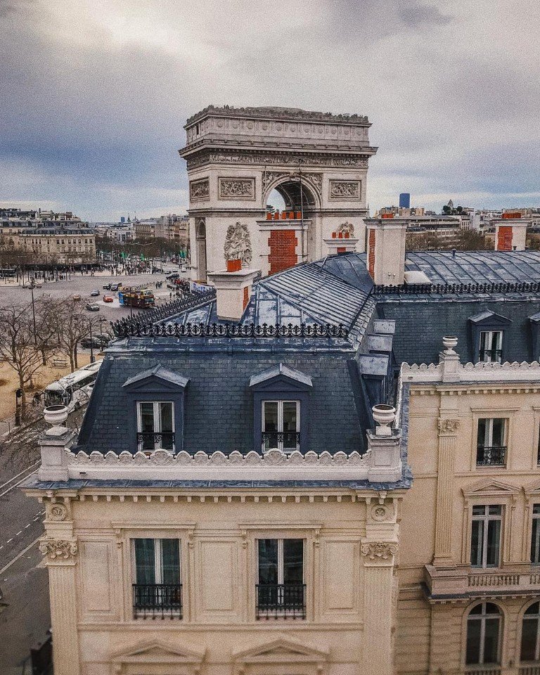 Париж - це місто справжньої романтики - 5