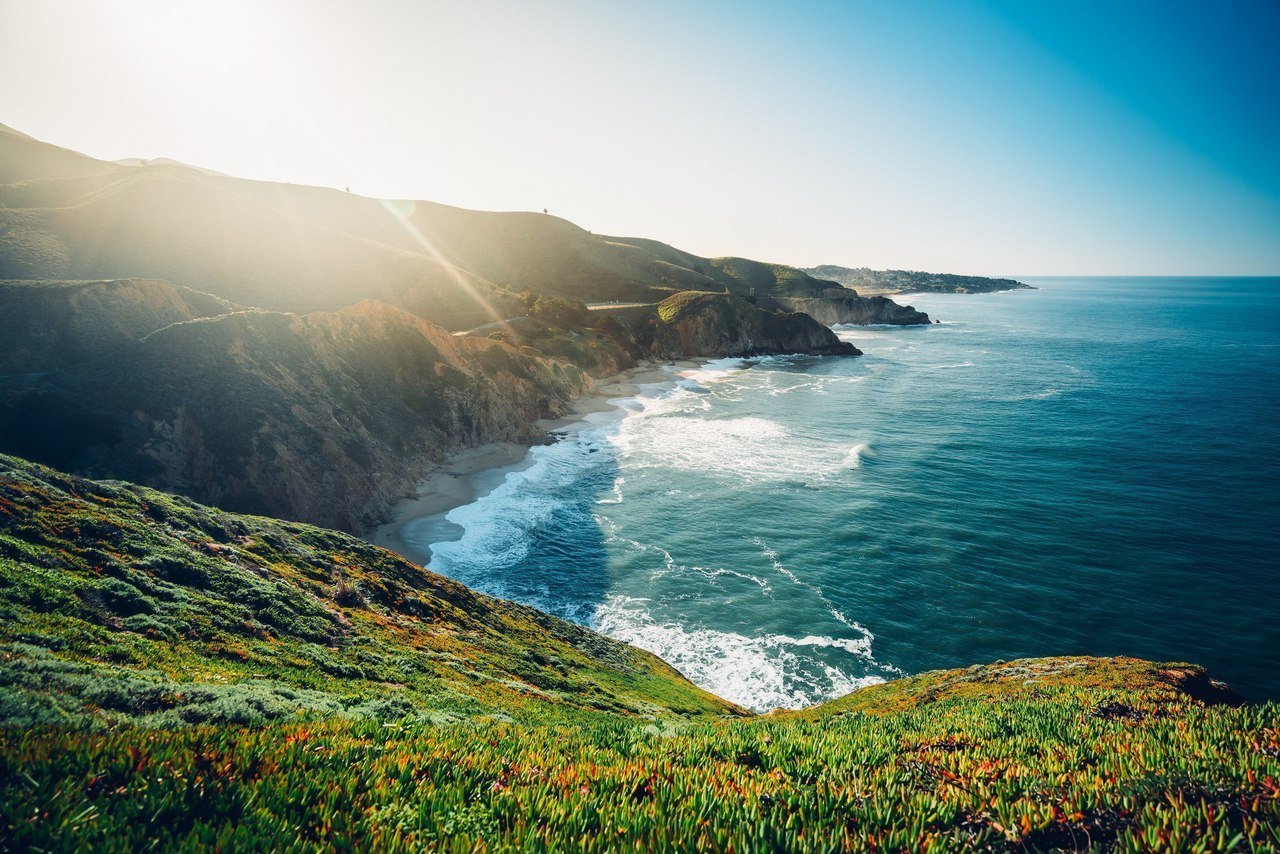 Уехать бы на летние каникулы в Калифорнию... Но завтра надо на работу. - 6