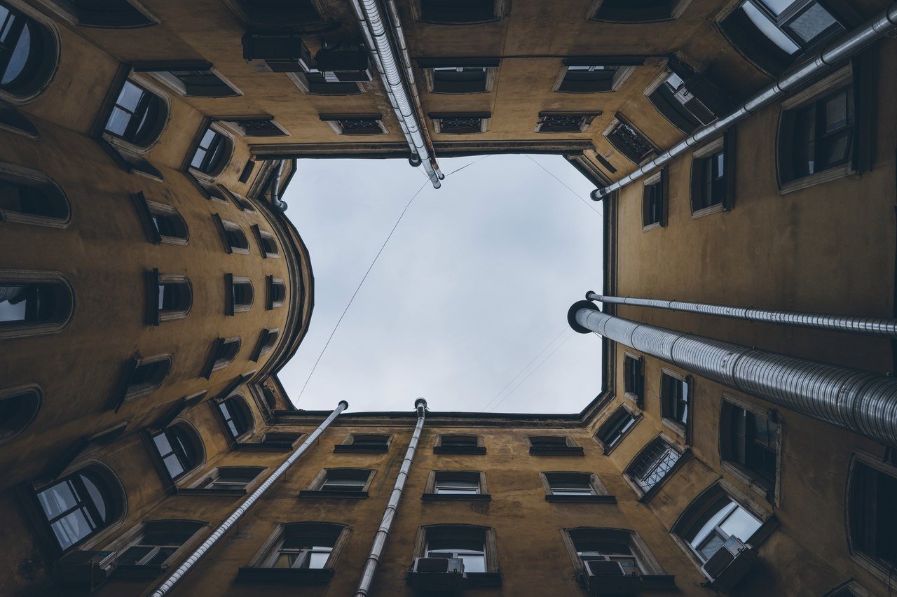 Уникальные питерские дворы-колодцы