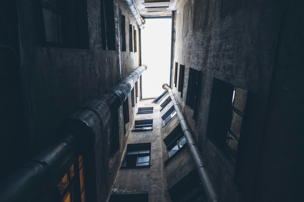 Уникальные питерские дворы-колодцы - 8