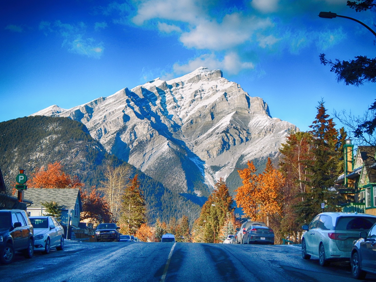 Ноябрь в Банффе, Канада

Знаменитый открыточный вид из Банффа