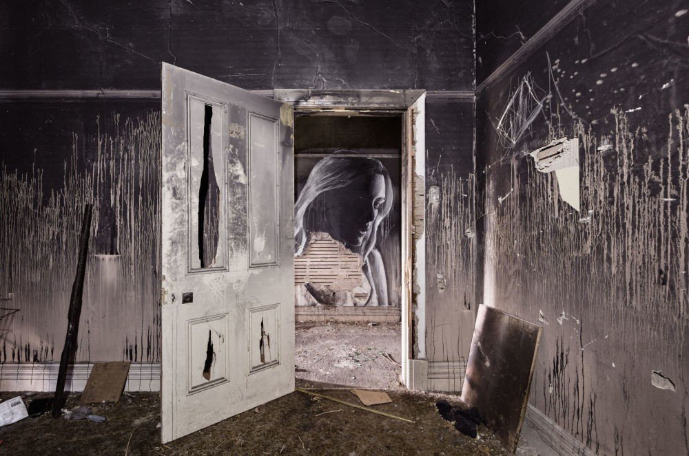 Художник з Мельбурна перетворює занедбані будівлі, малюючи на їх стінах жіночі портрети - 9