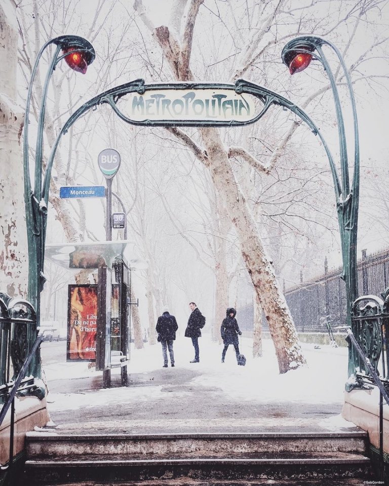 Unique Snowy Paris - 5