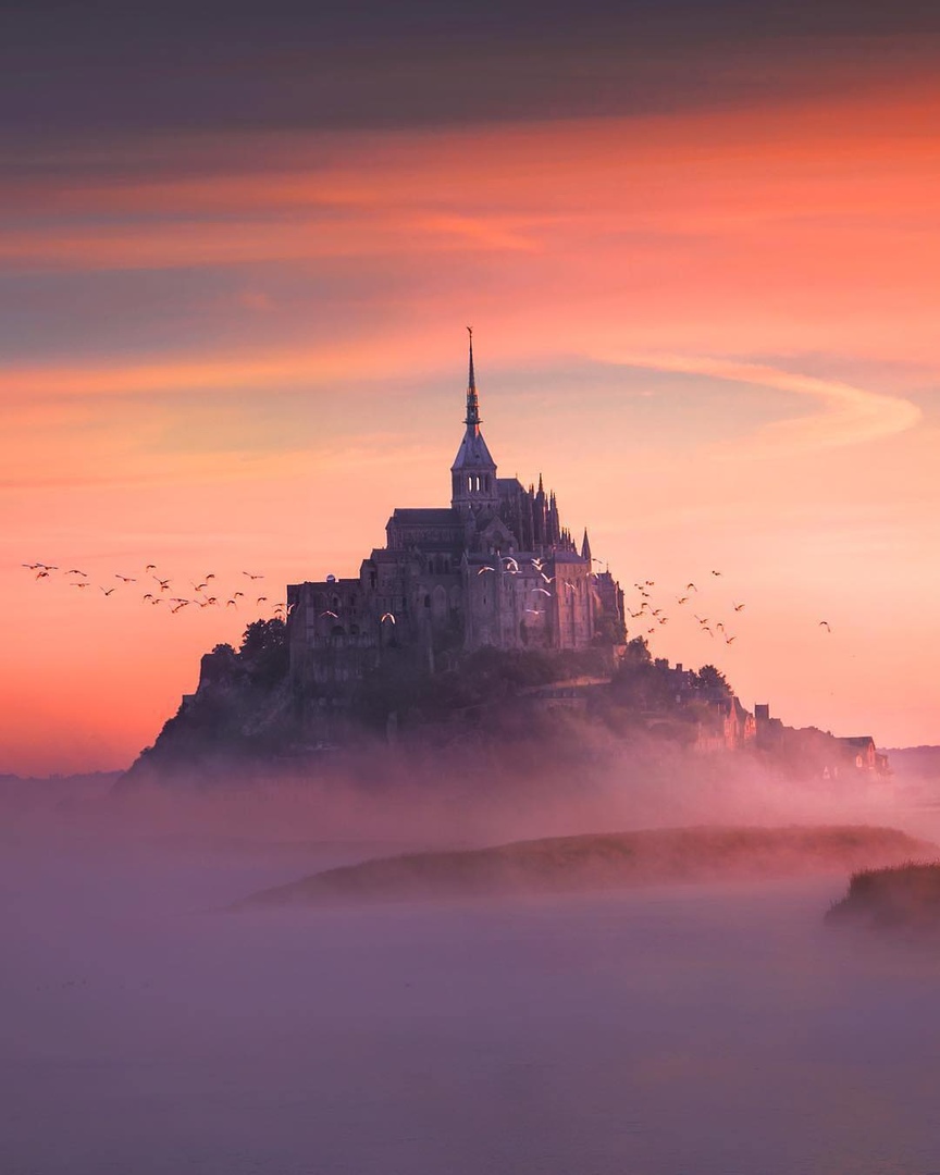 Мон-Сен-Мишель на закате