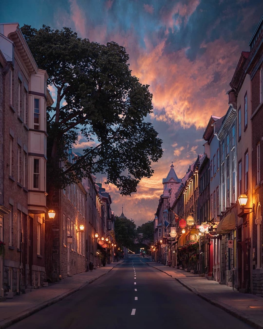 Ночной Квебек, Канада