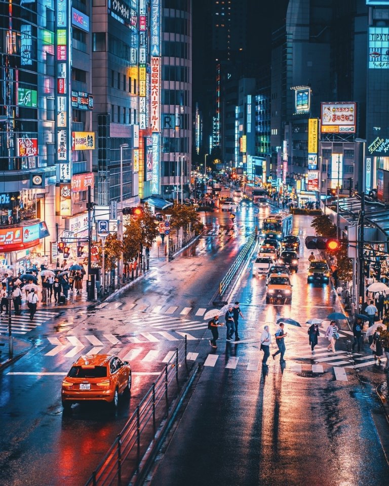 Яркий неоновый Токио