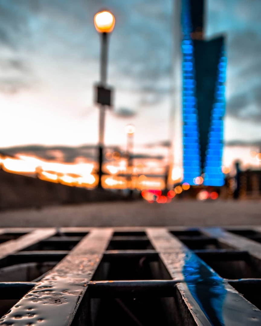 Отражения вечерней Филадельфии