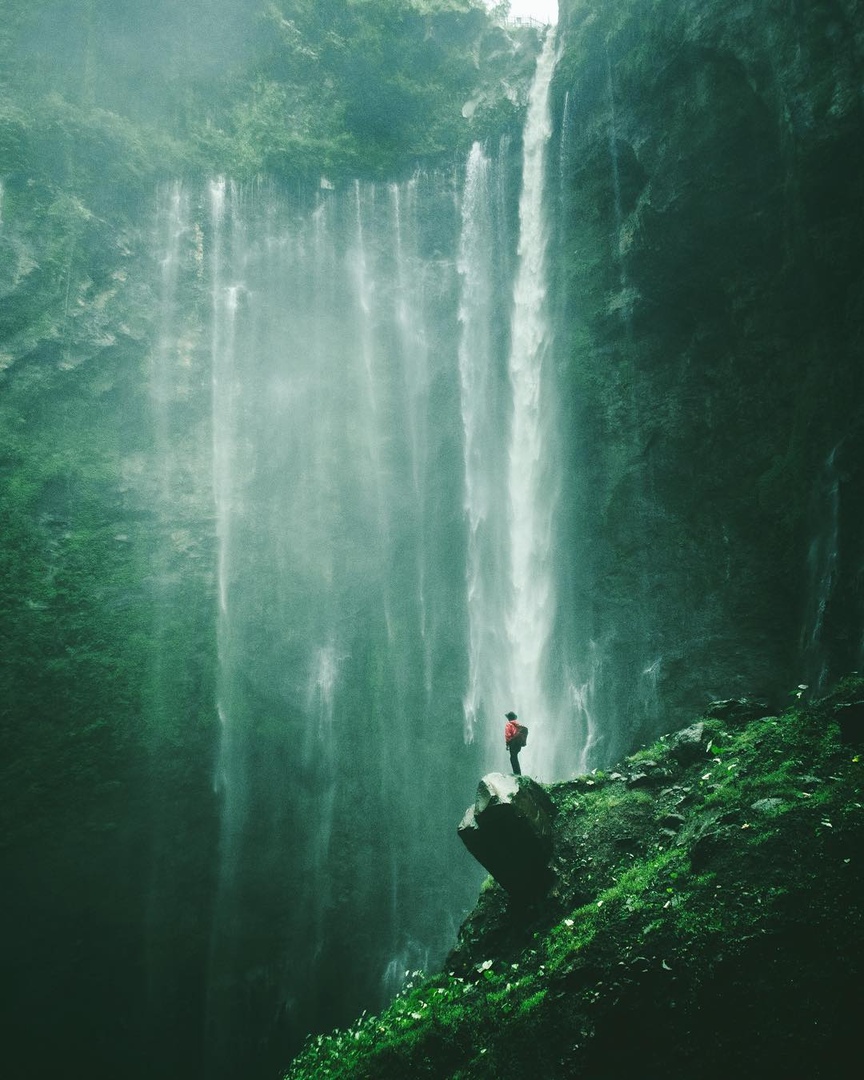 Захватывающие водопады Индонезии