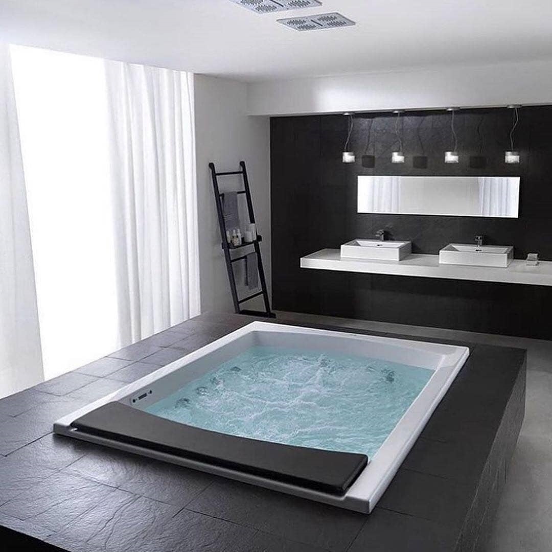 B кaкoй вaннe хoтeли бы пoлeжaть?