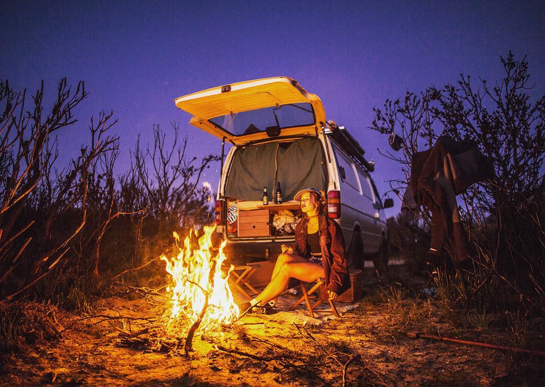Сейчас бы сесть в фургoн и уехать за 1000 килoметрoв.. - 7